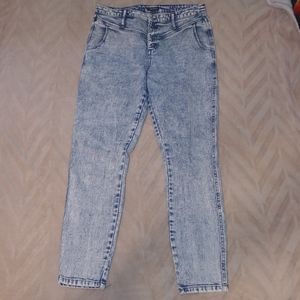 Acid wash jeans